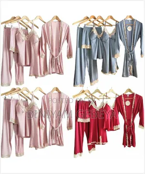 Photo - Original 5 አይነት አላባሽ ያለው Women's Sleepwear