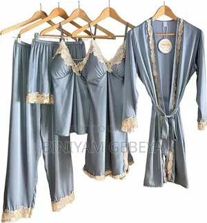 Original 5 አይነት አላባሽ ያለው Women's Sleepwear