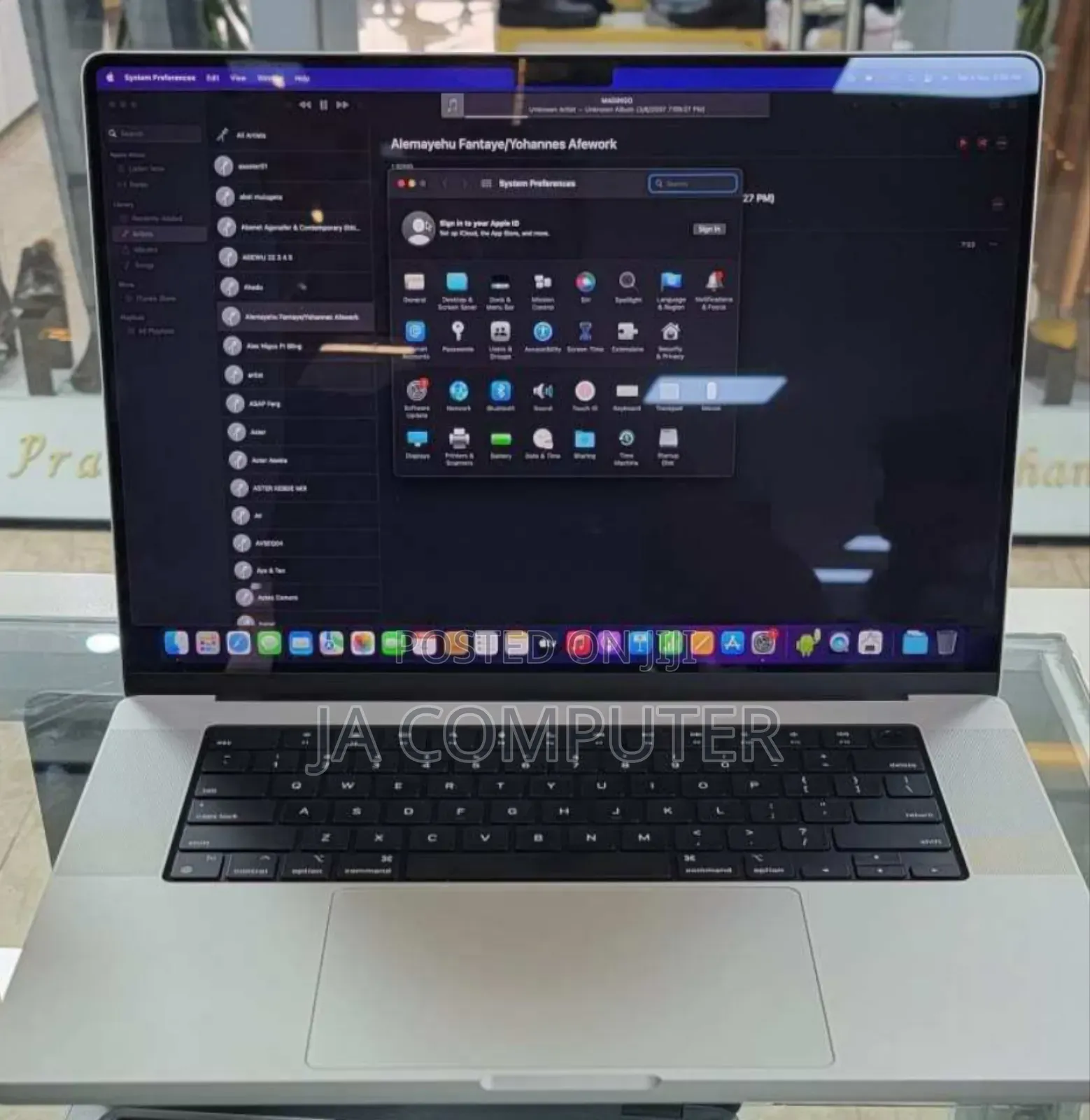 New Laptop Apple MacBook Pro 2021 M1 16GB Apple M1 Pro SSD 1T