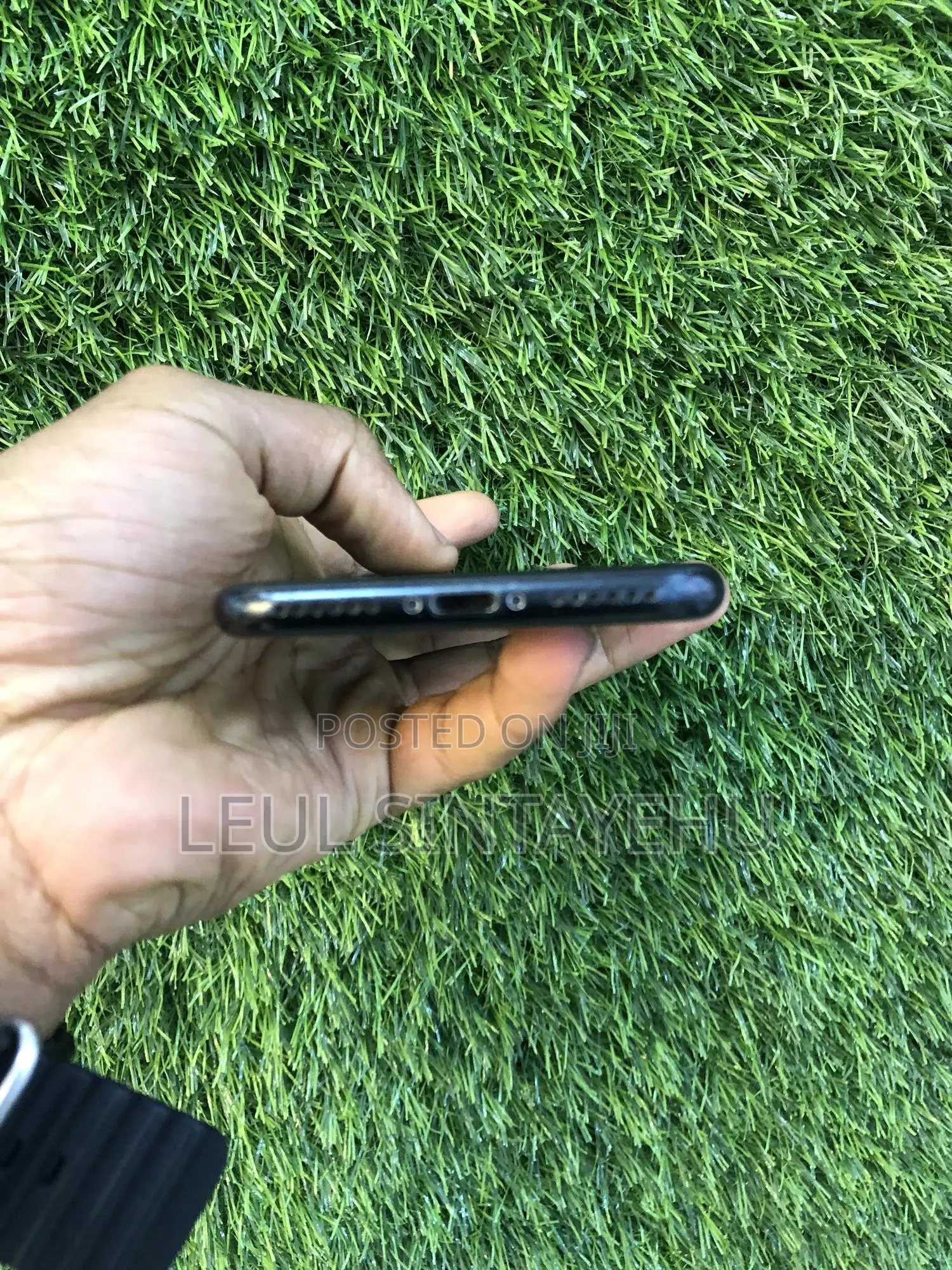 Apple iPhone SE (2020) 128 GB Black