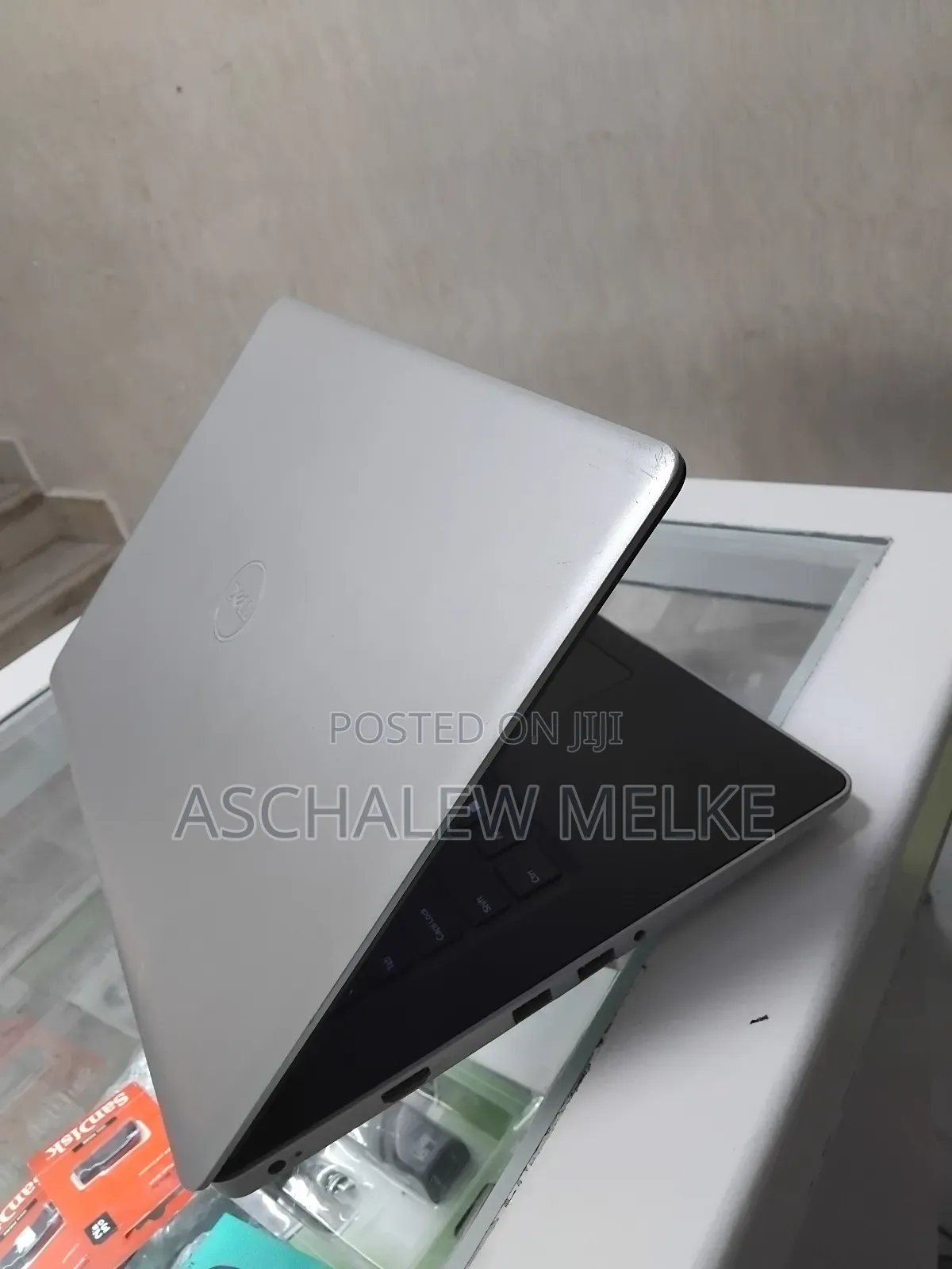 Laptop Dell Inspiron 3467 4GB Intel Celeron HDD 500GB