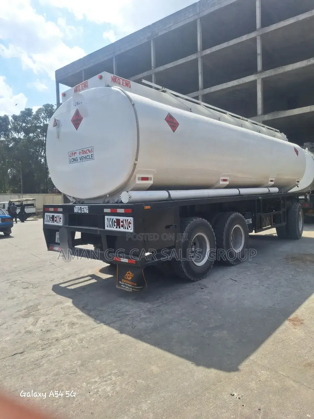 Cinotruck. Fuel. Tana. Botte