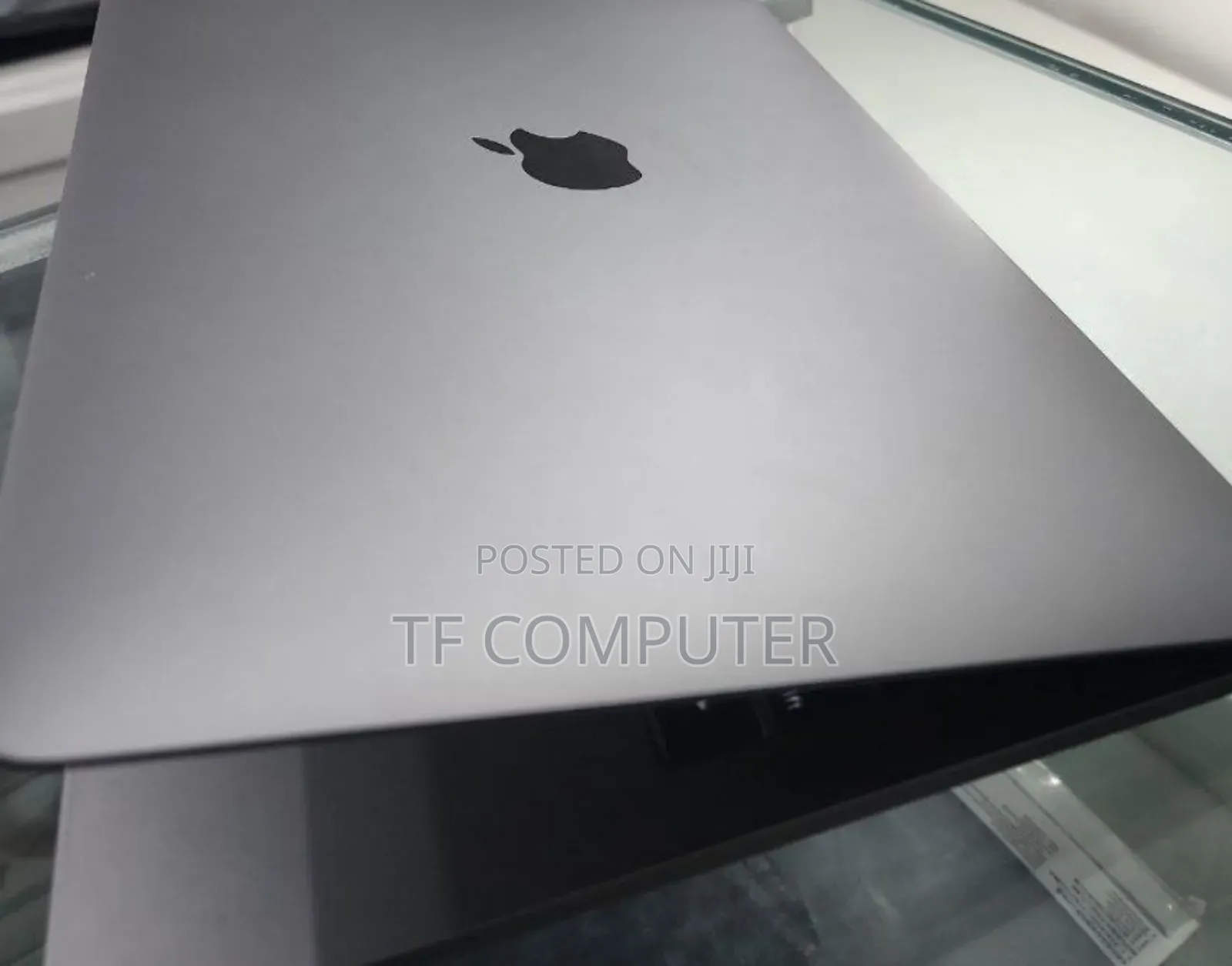 New Laptop Apple MacBook Pro 2019 8GB Intel Core I5 SSD 128GB