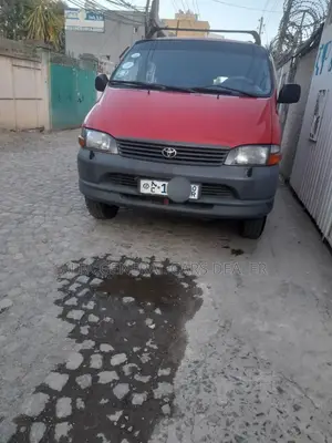 Photo - Toyota Grand HiAce 2006 Red