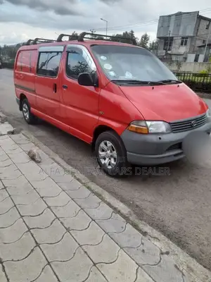 Toyota Grand HiAce 2006 Red