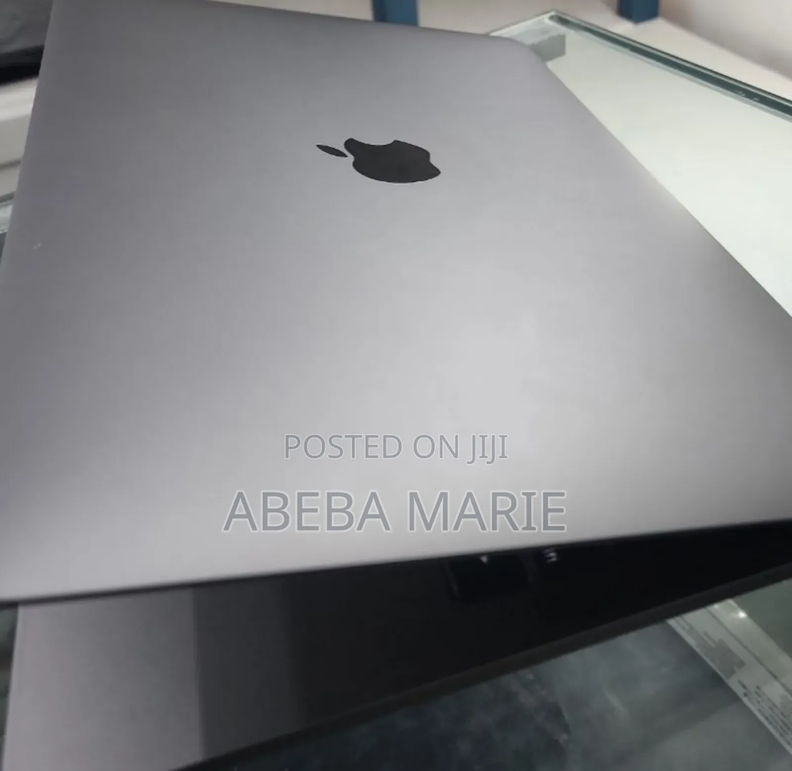 New Laptop Apple MacBook Pro 2019 8GB Intel Core I5 SSD 1T