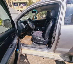 Toyota Hilux 2014 Silver