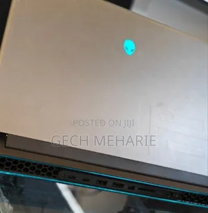 New Laptop Alienware M17x R2 32GB Intel Core I9 SSD 1T