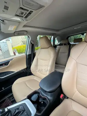 Toyota RAV4 2020 Green