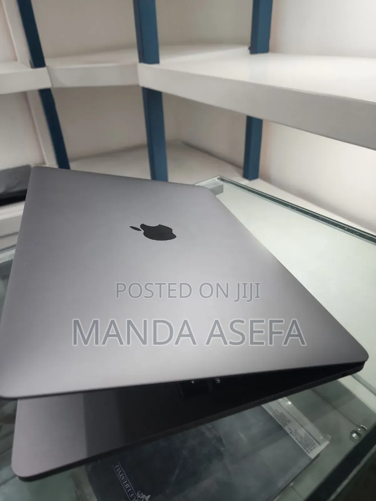 New Laptop Apple MacBook Pro 2019 8GB Intel Core I5 SSD 128GB