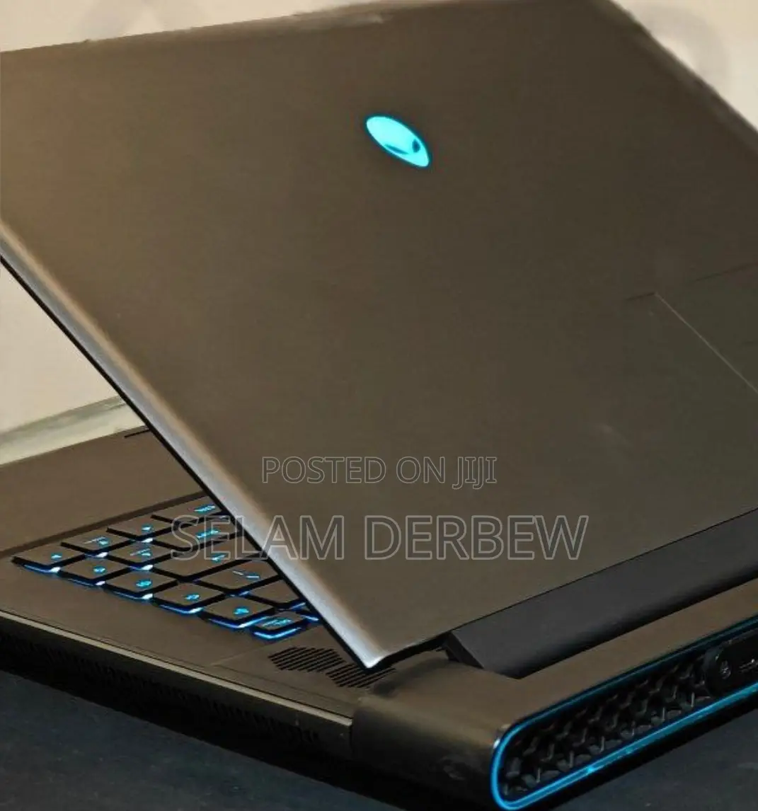 New Laptop Alienware M17x R2 32GB Intel Core I9 SSD 1T