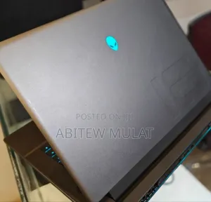 Photo - New Laptop Alienware M17x R2 32GB Intel Core I9 SSD 1T
