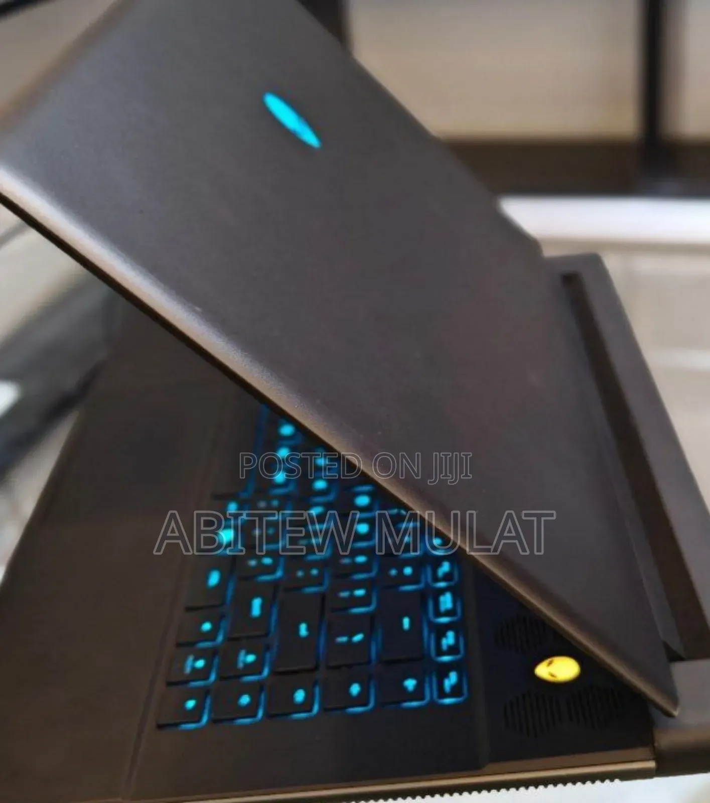 New Laptop Alienware M17x R2 32GB Intel Core I9 SSD 1T