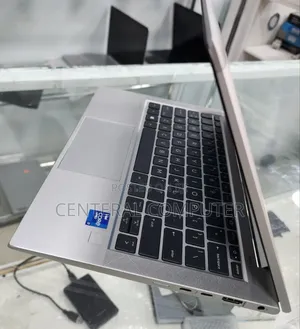New Laptop HP EliteBook 830 16GB Intel Core I7 SSD 512GB