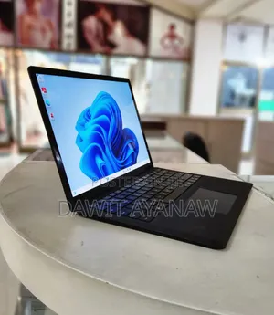 New Laptop Microsoft Surface 16GB Intel Core I7 SSD 512GB