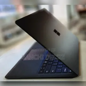 New Laptop Microsoft Surface 16GB Intel Core I7 SSD 512GB