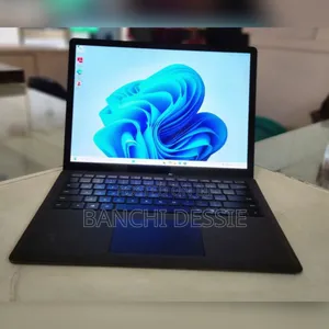 New Laptop Microsoft Surface 16GB Intel Core I7 SSD 512GB