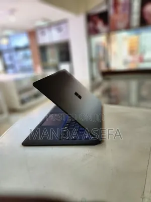 New Laptop Microsoft Surface 16GB Intel Core I7 SSD 512GB