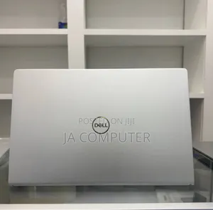 New Laptop Dell Inspiron 15 16GB Intel Core I7 SSD 1T