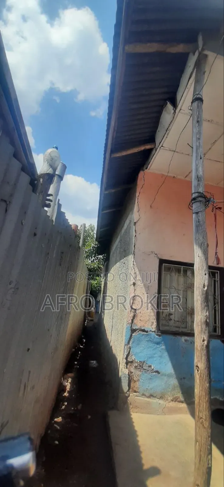 2bdrm House in 03, Akaky Kaliti for sale