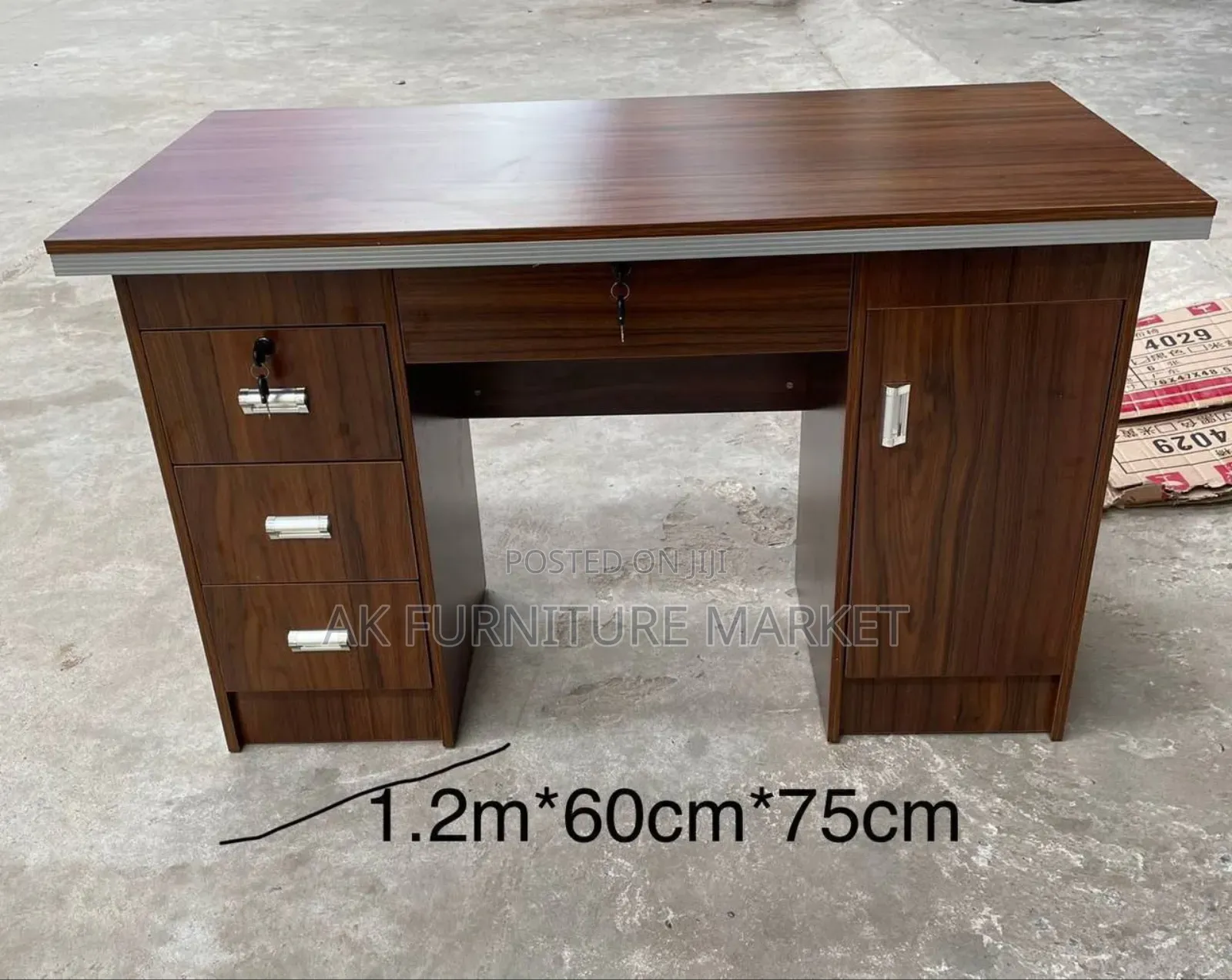 Modern Computer Table