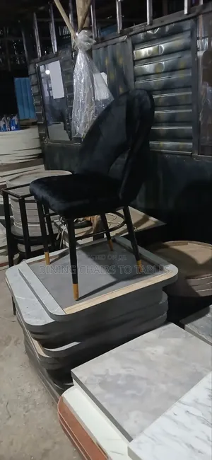 በጥራት የተሰሩ Dining Hotel Restaurant Chairs