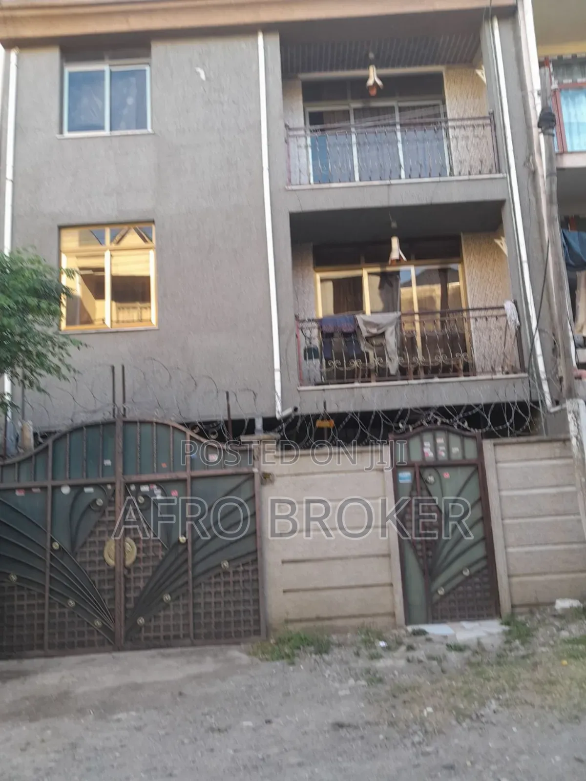 Furnished 5bdrm House in Alem Bank, Akaky Kaliti for sale
