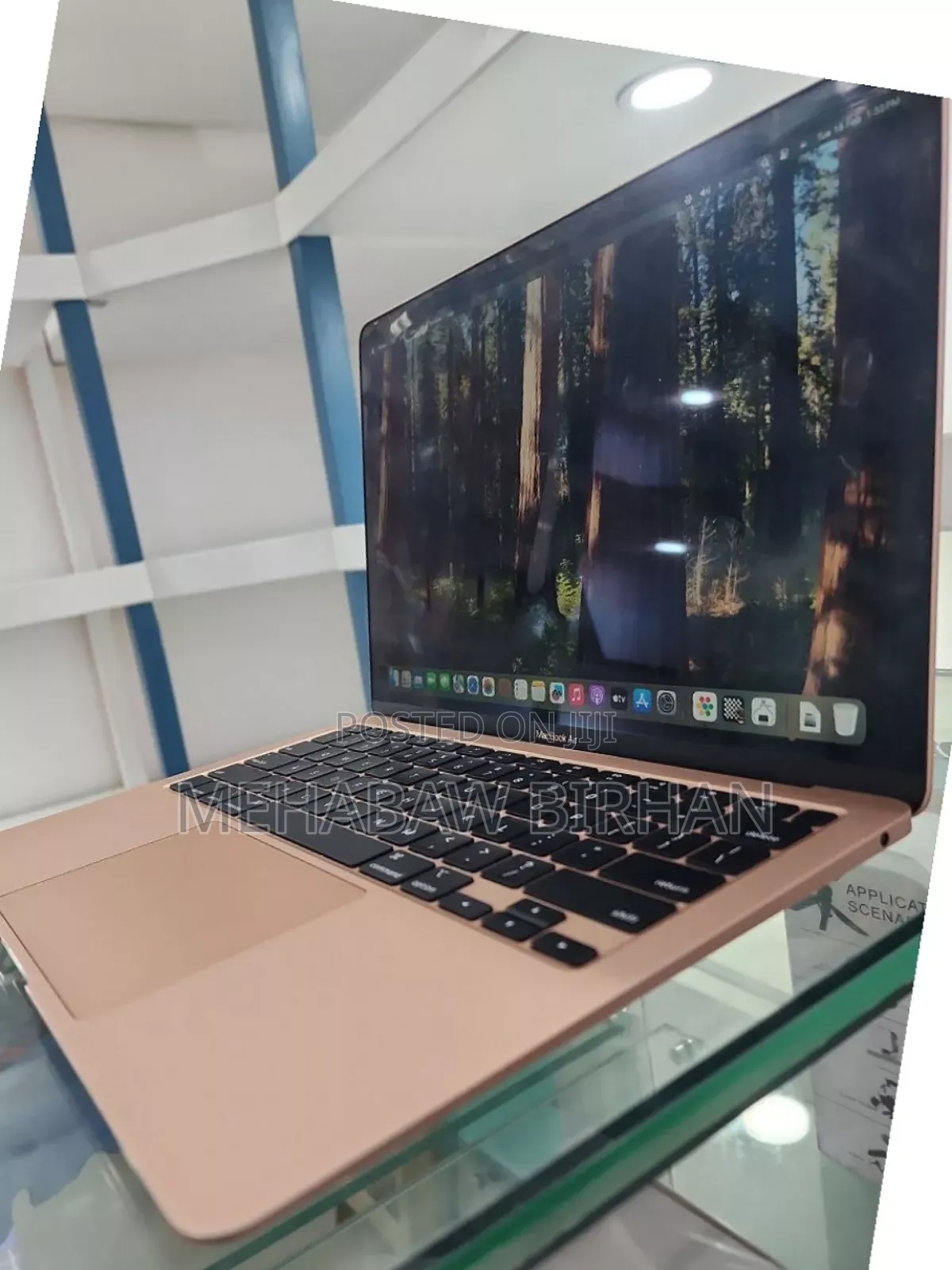 New Laptop Apple MacBook Air 2020 M1 8GB Intel Core I3 SSD 256GB