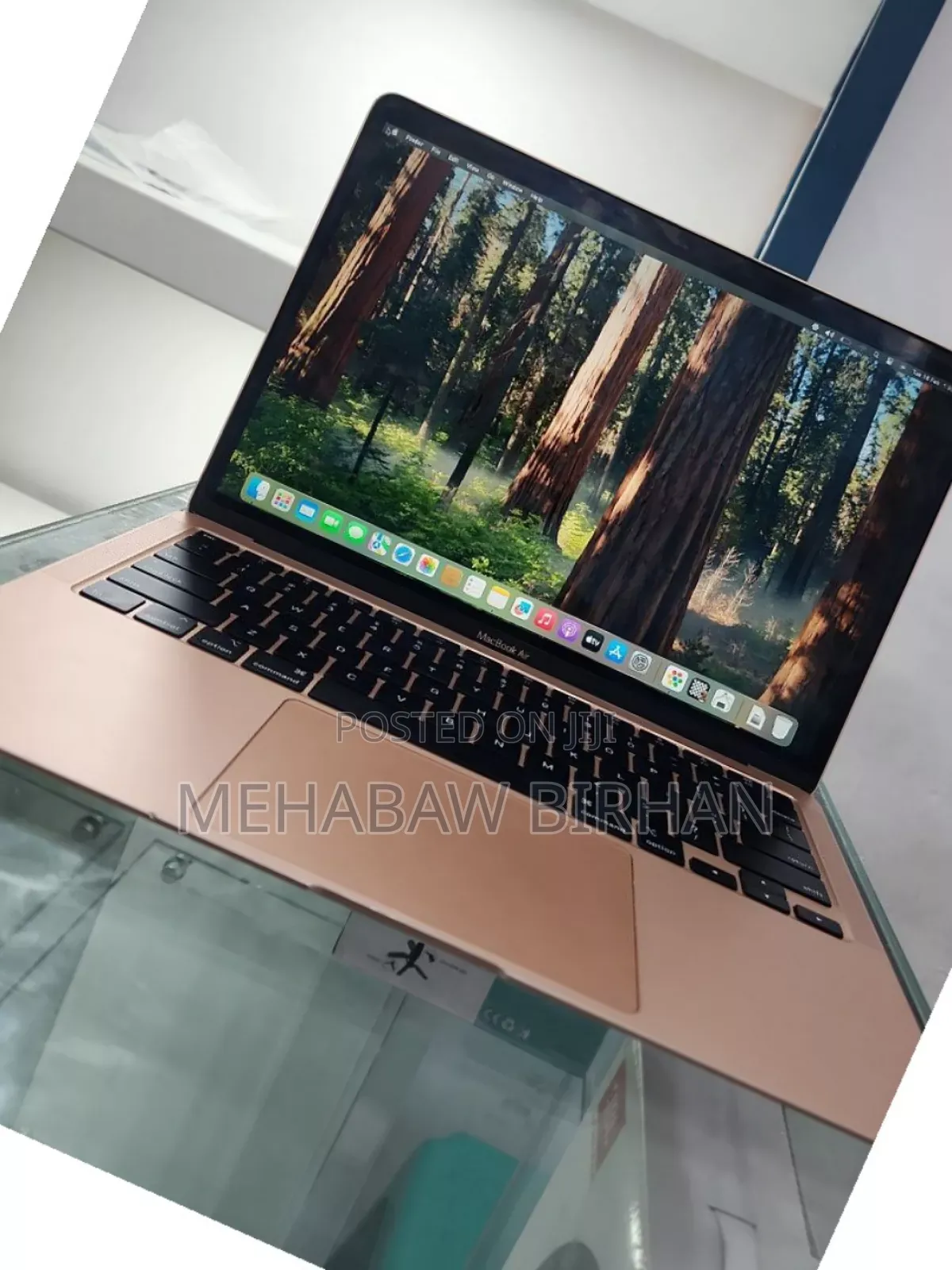 New Laptop Apple MacBook Air 2020 M1 8GB Intel Core I3 SSD 256GB