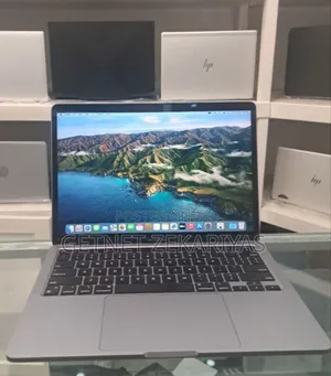 New Laptop Apple MacBook Pro 2019 8GB Intel Core I5 SSD 128GB