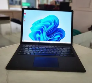 New Laptop Microsoft Surface 16GB Intel Core I7 SSD 512GB