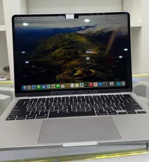 Photo - New Laptop Apple MacBook Air 2022 M2 8GB Apple M2 SSD 256GB