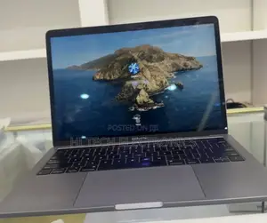 Photo - New Laptop Apple MacBook Pro 2019 16GB Intel Core I5 SSD 2T
