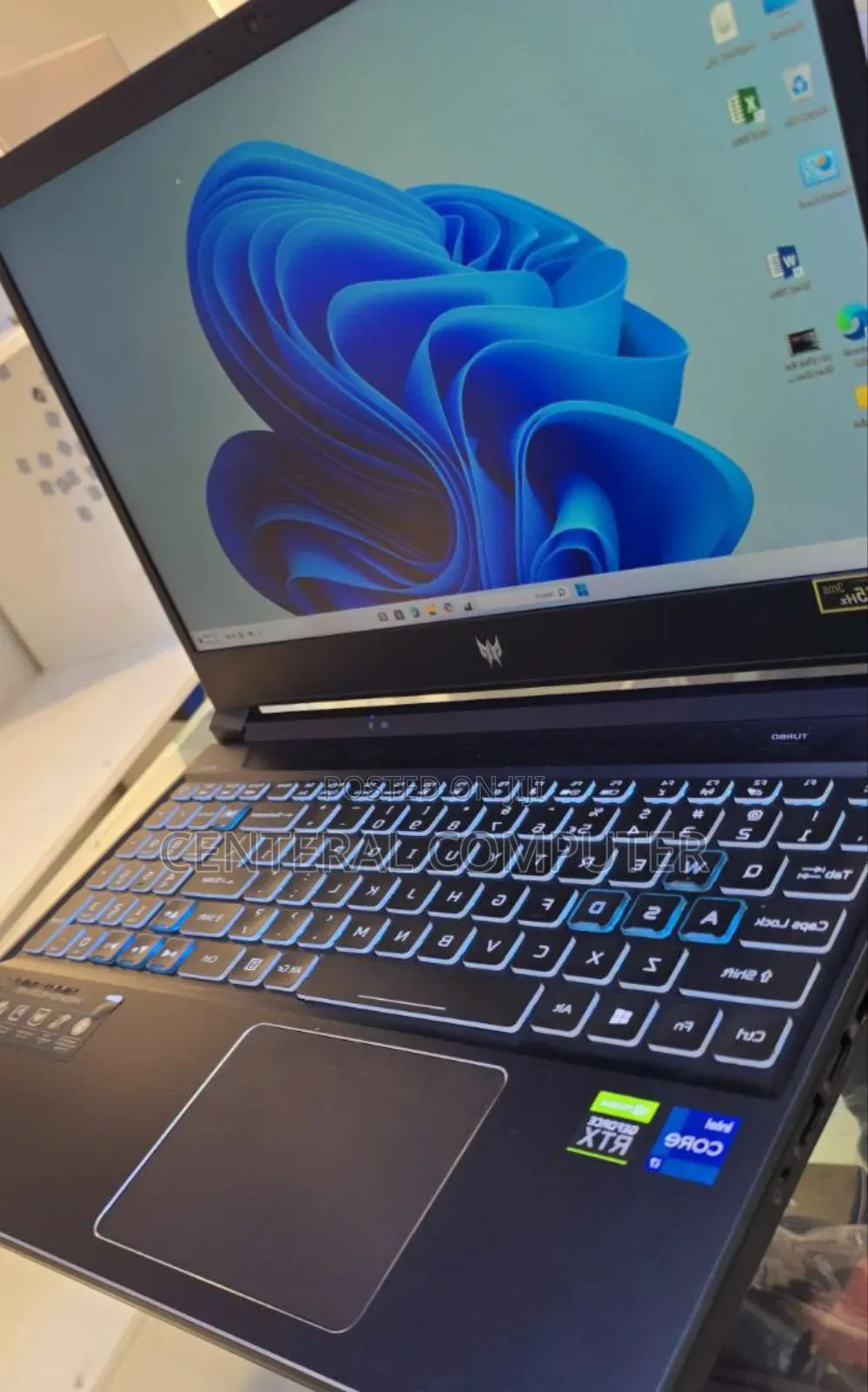 New Laptop Acer Predator 17 16GB Intel Core I7 SSD 1T