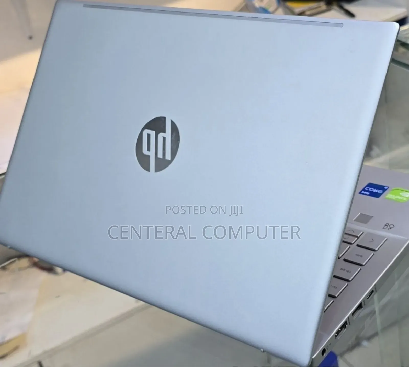 New Laptop HP Pavilion 17z 16GB Intel Core I5 SSD 512GB