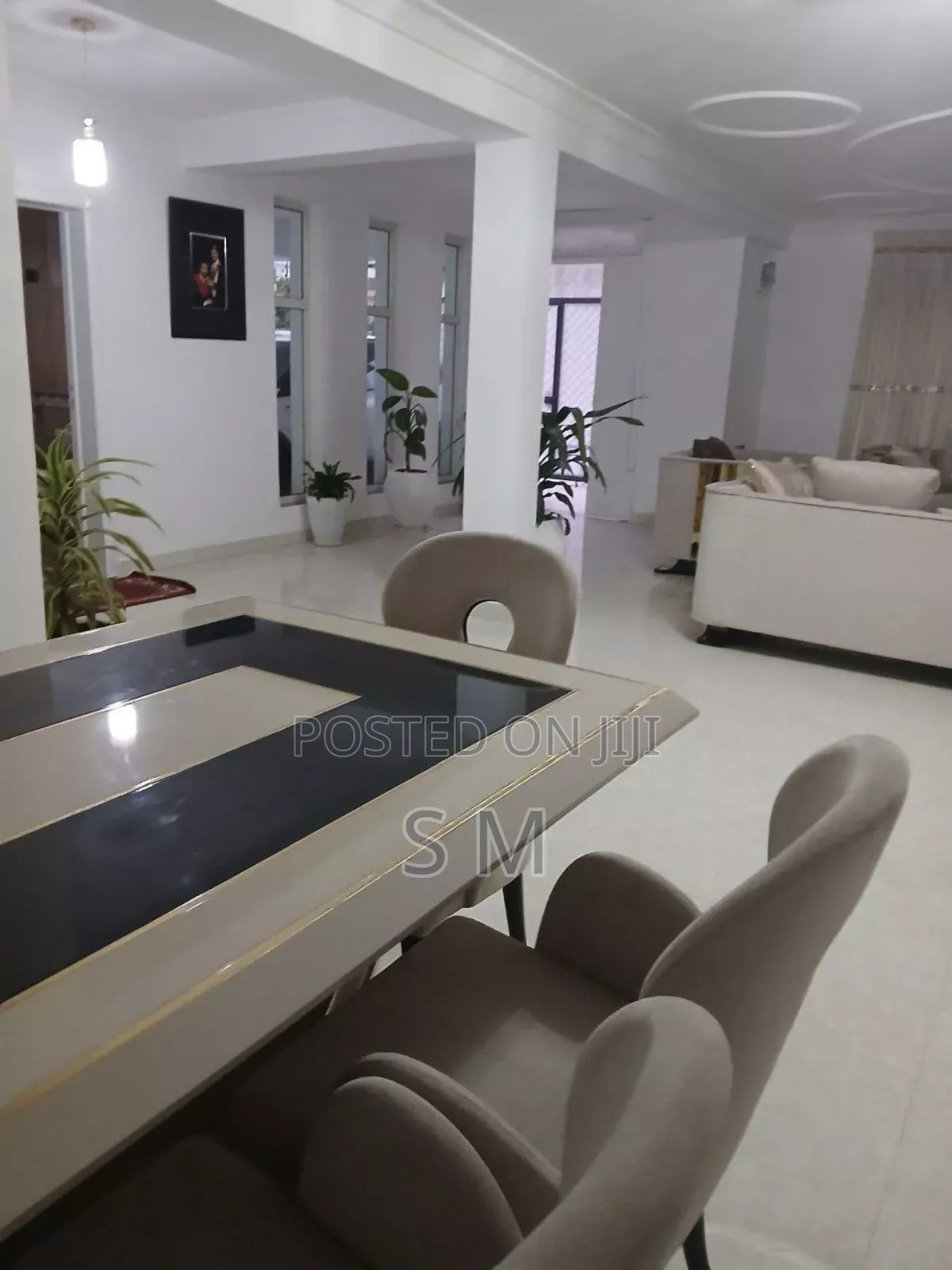 Furnished 2bdrm Villa in Bole for sale