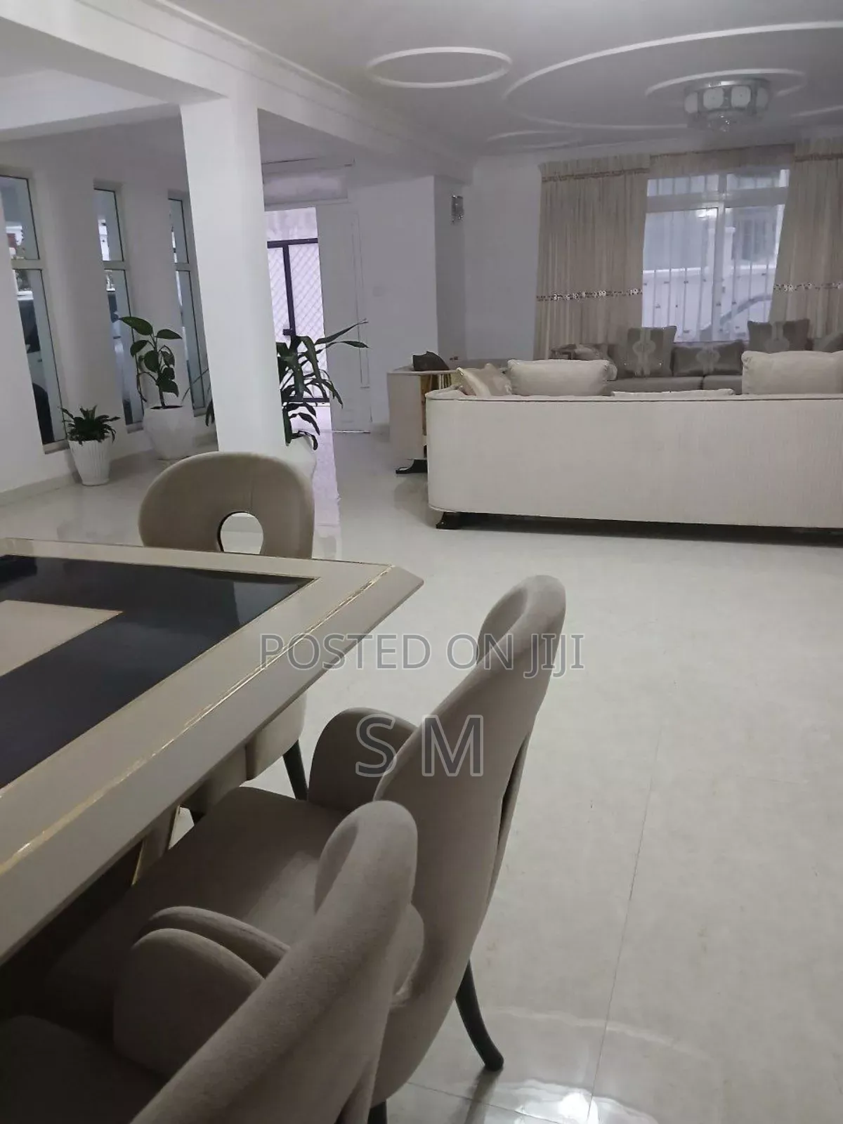 Furnished 2bdrm Villa in Bole for sale