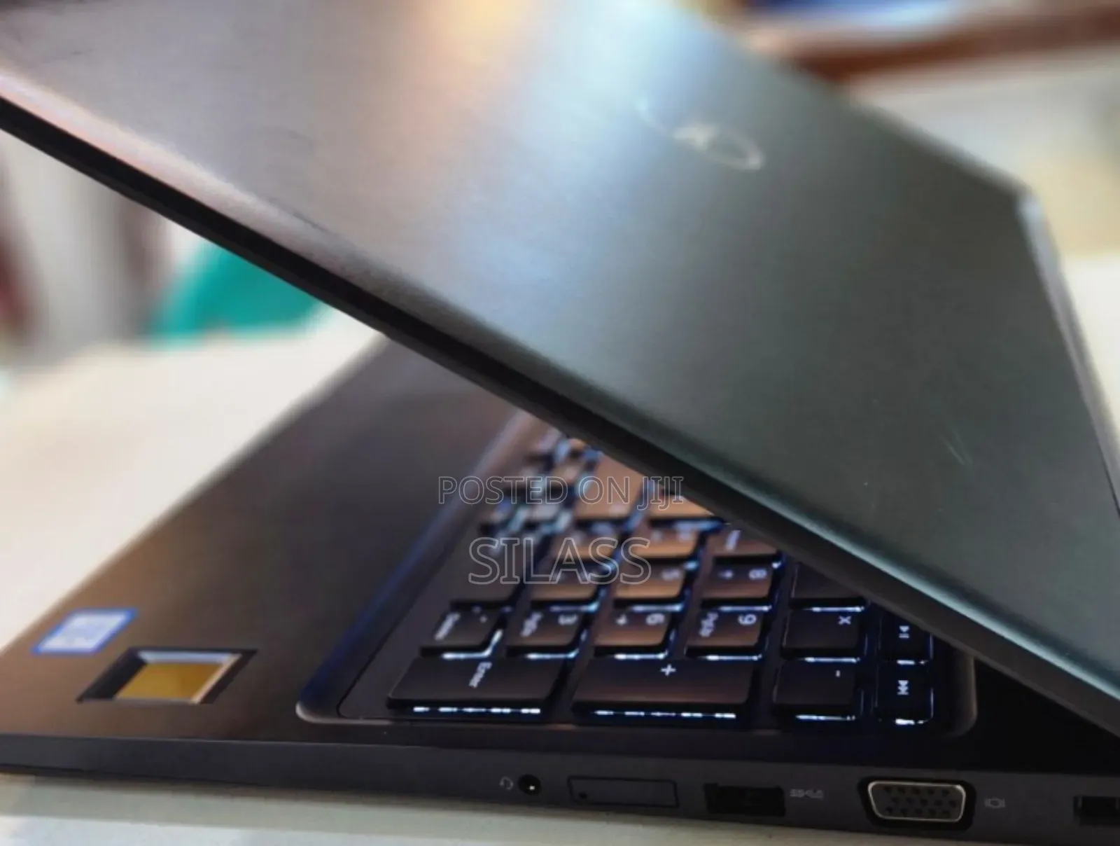 New Laptop Dell Latitude 5580 8GB Intel Core I5 SSD 256GB