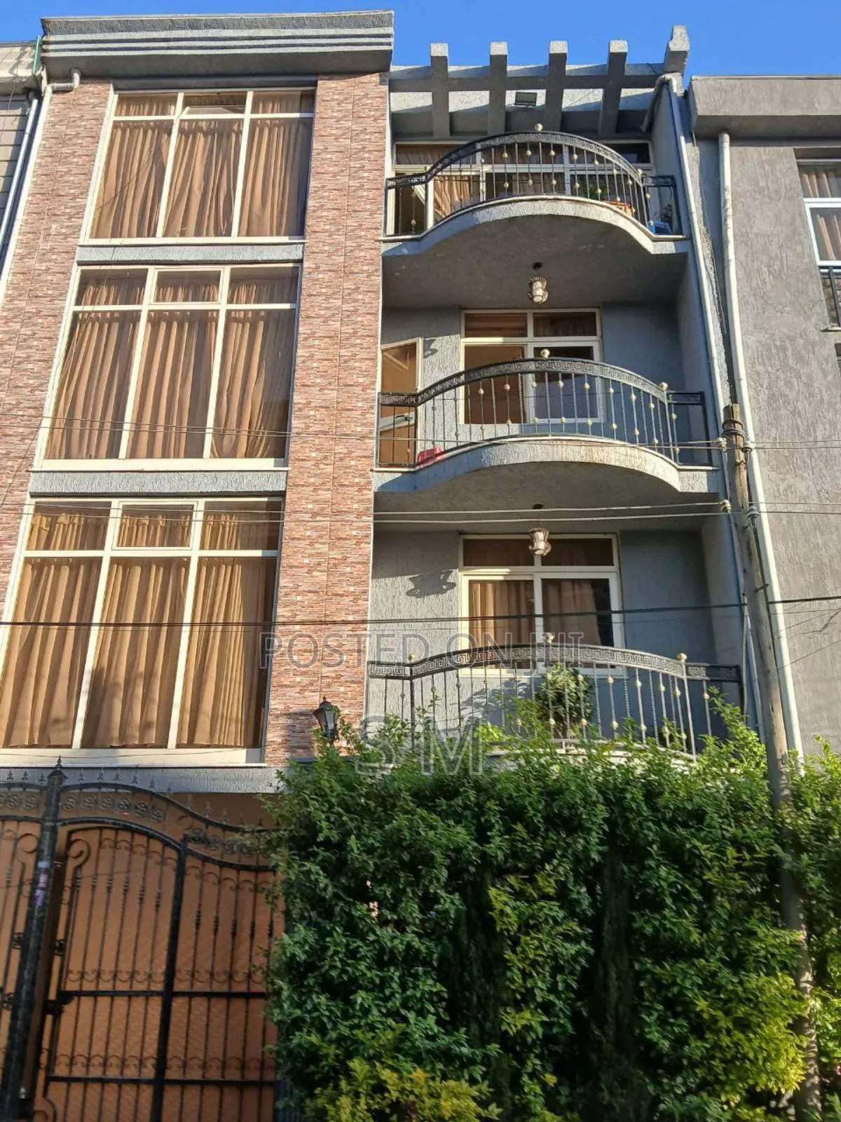 Furnished 5bdrm Villa in Bole for sale