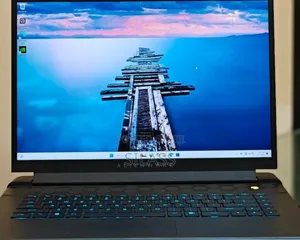New Laptop Alienware M17x R2 32GB Intel Core I9 SSD 1T