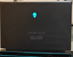 New Laptop Alienware M17x R2 32GB Intel Core I9 SSD 1T