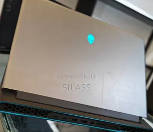 New Laptop Alienware M17x R2 32GB Intel Core I9 SSD 1T