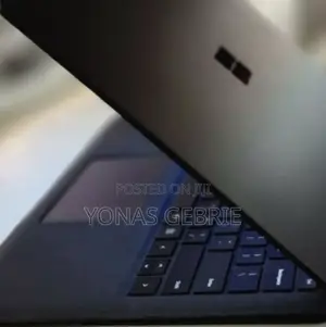 New Laptop Microsoft Surface 2 16GB Intel Core i7 SSD 512GB