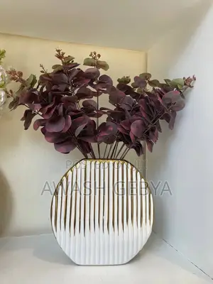 Photo - Luxury Modern Ceramic Vase Gold and White Flower Vase