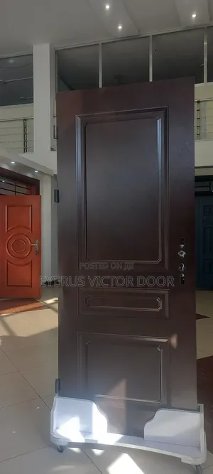 Photo - Victor Door