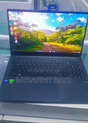 New Laptop Asus VivoBook 15 X505BA 16GB Intel Core Ultra 7 SSD 1T