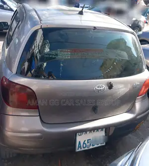Toyota Vitz 2004 Gray
