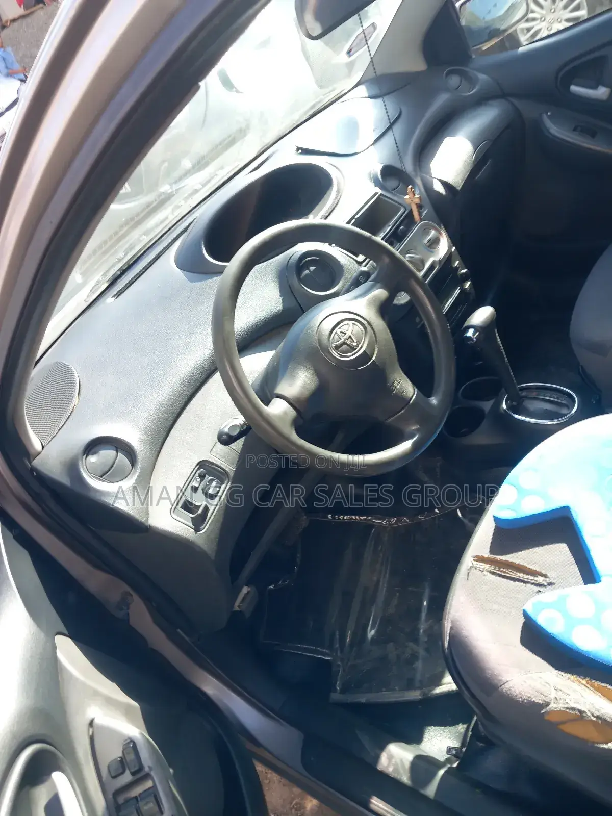 Toyota Vitz 2004 Gray