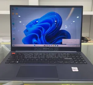 New Laptop Asus Vivobook 16 16GB Intel Core I9 SSD 512GB