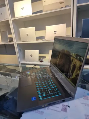 New Laptop MSI Katana GF66 16GB Intel Core I7 SSD 1T